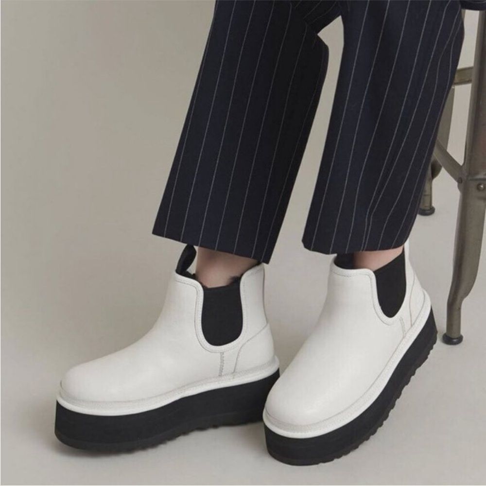 UGG Neumel Platform Chelsea White Leather Boot, Size 8